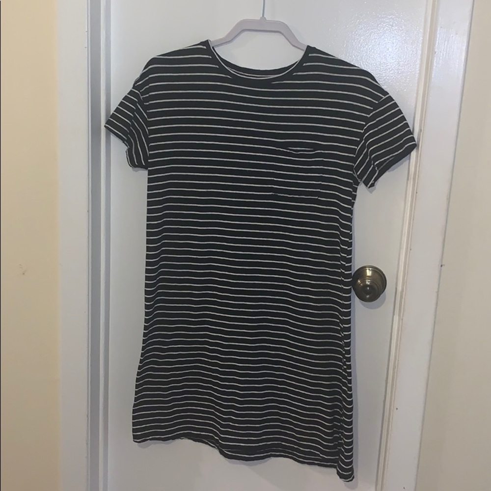 Barely worn universal thread t shirt dress